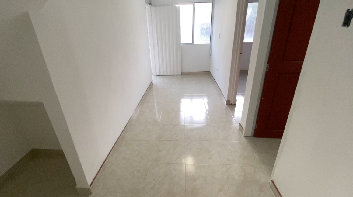 Casa de 3 pisos en venta San Nicolas, Pereira