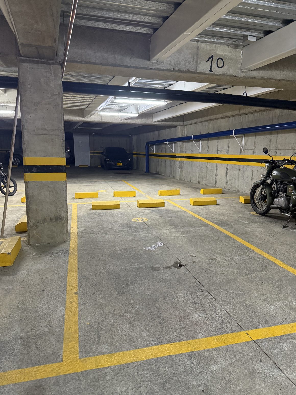 Apartamento dúplex en Venta Pinares