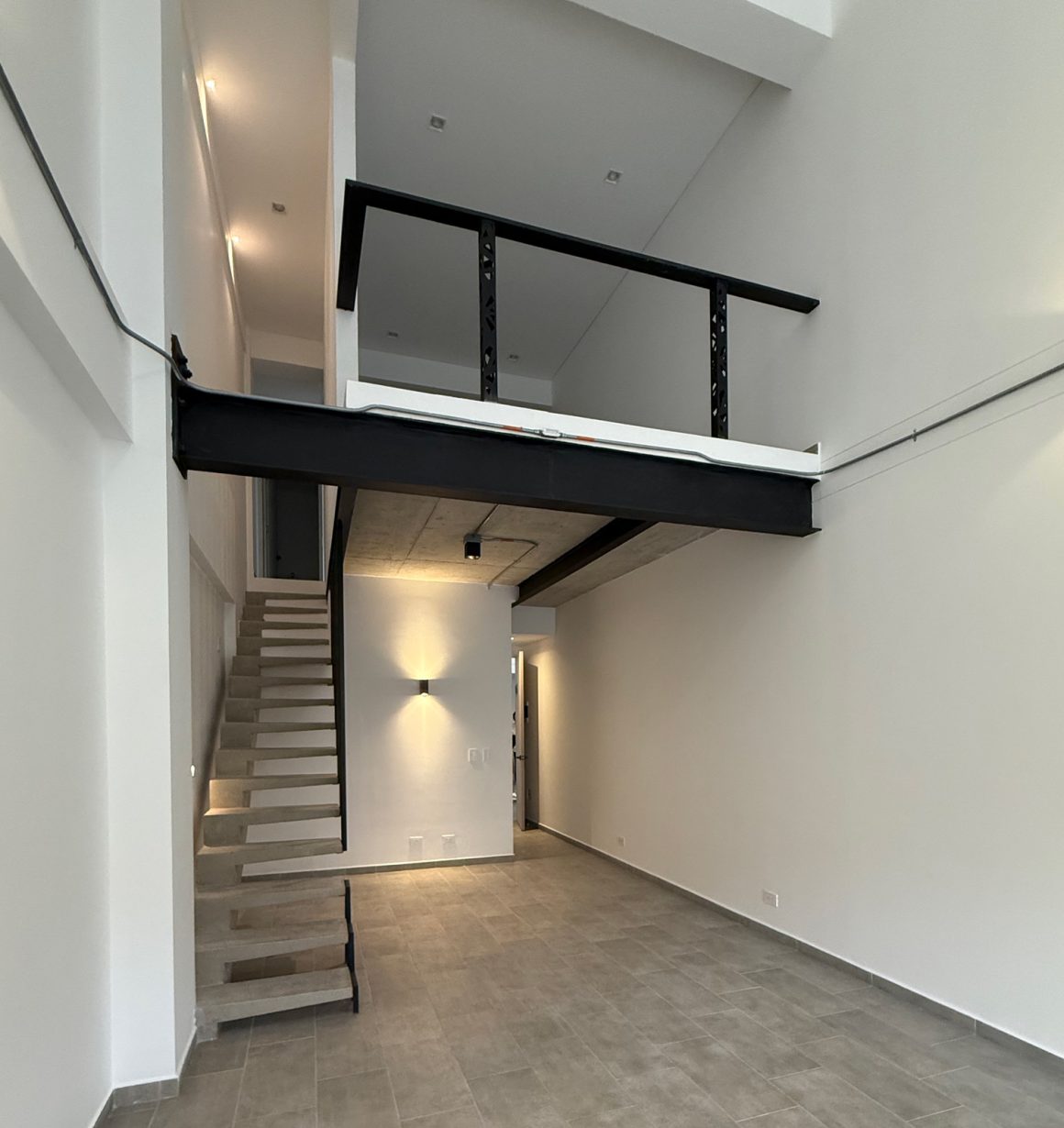 Apartamento dúplex en venta Pinares